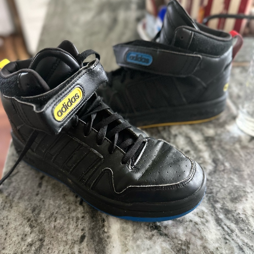 Adidas black high top sneakers. Size 5 Boys (big)